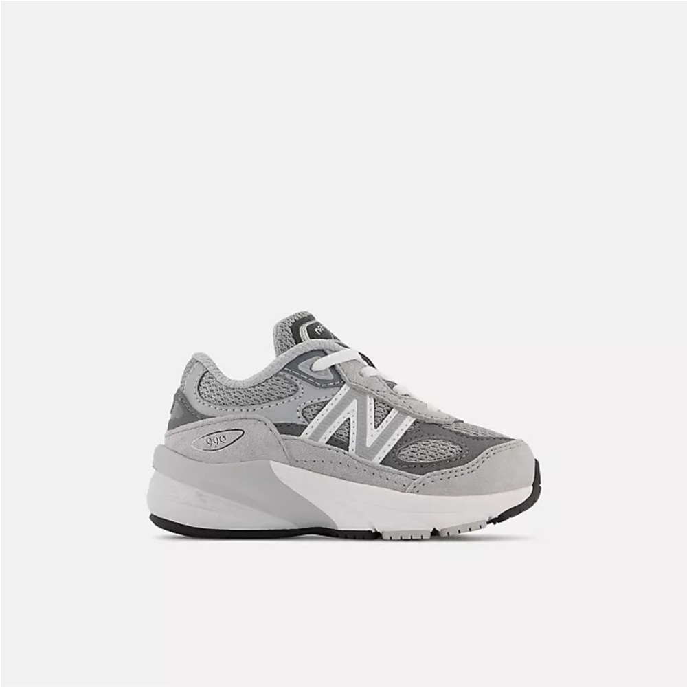 New Balance FuelCell 990v6 Lace Grey 006 with silver